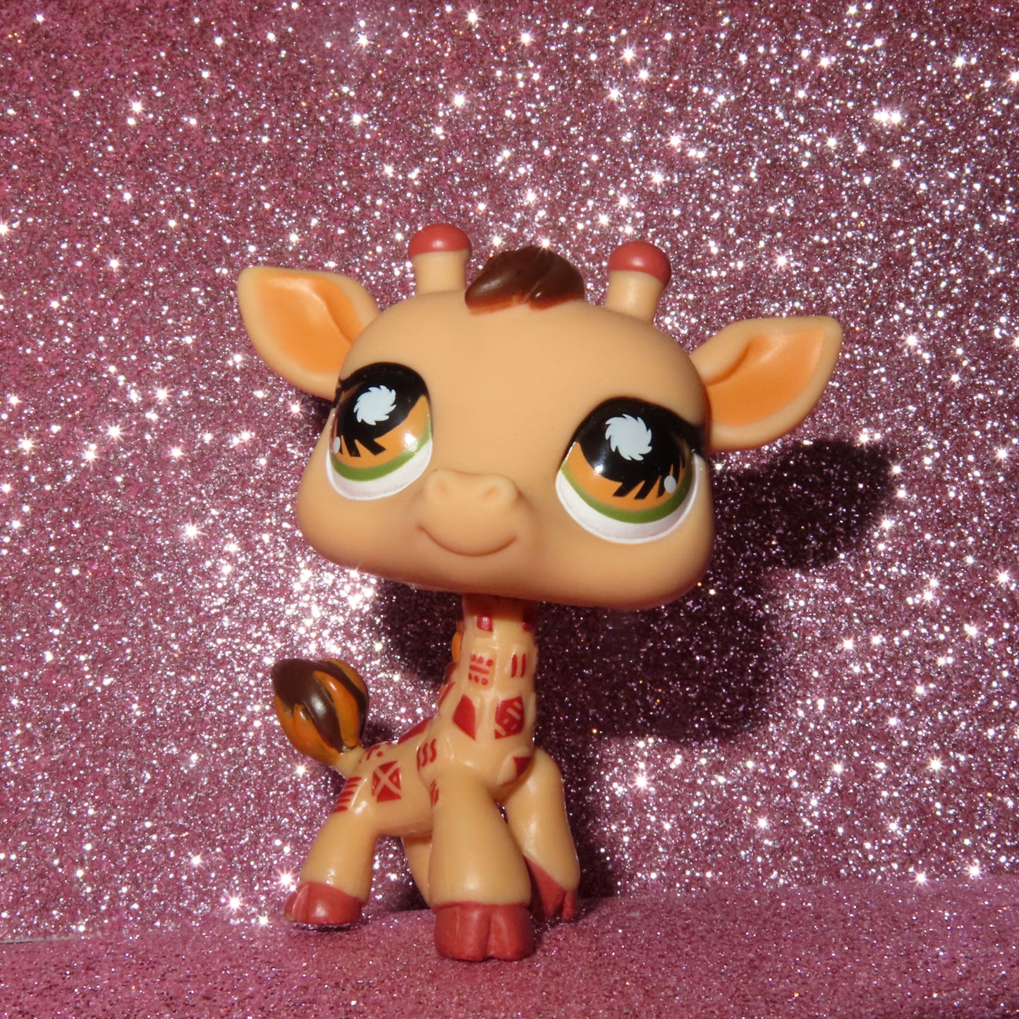 AUTHENTIC LPS GIRAFFE