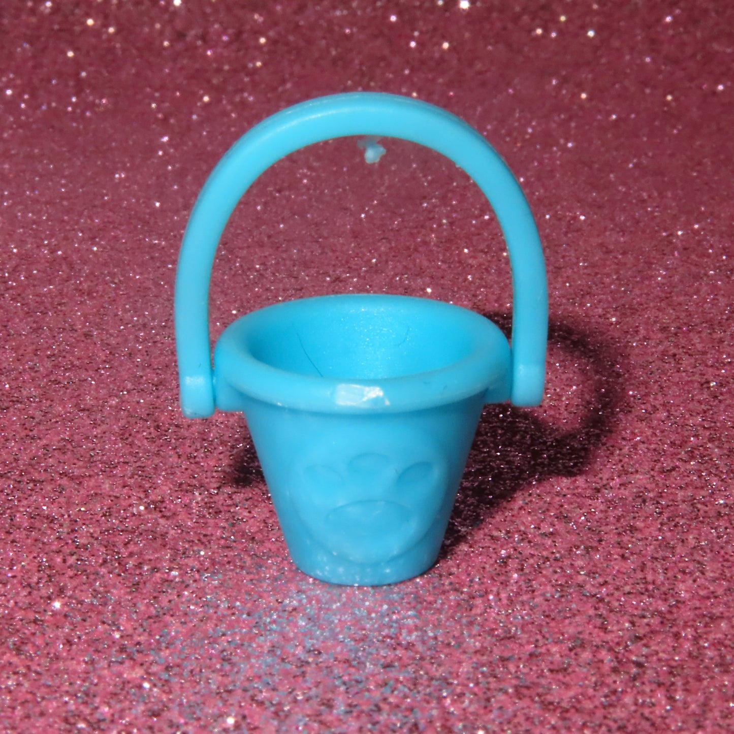 BUCKET