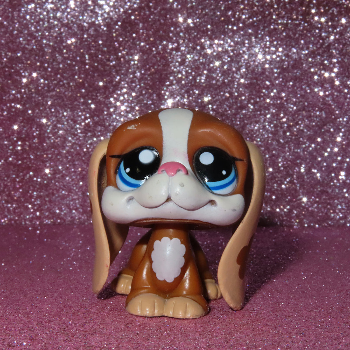 AUTHENTIC LPS BASSET HOUND