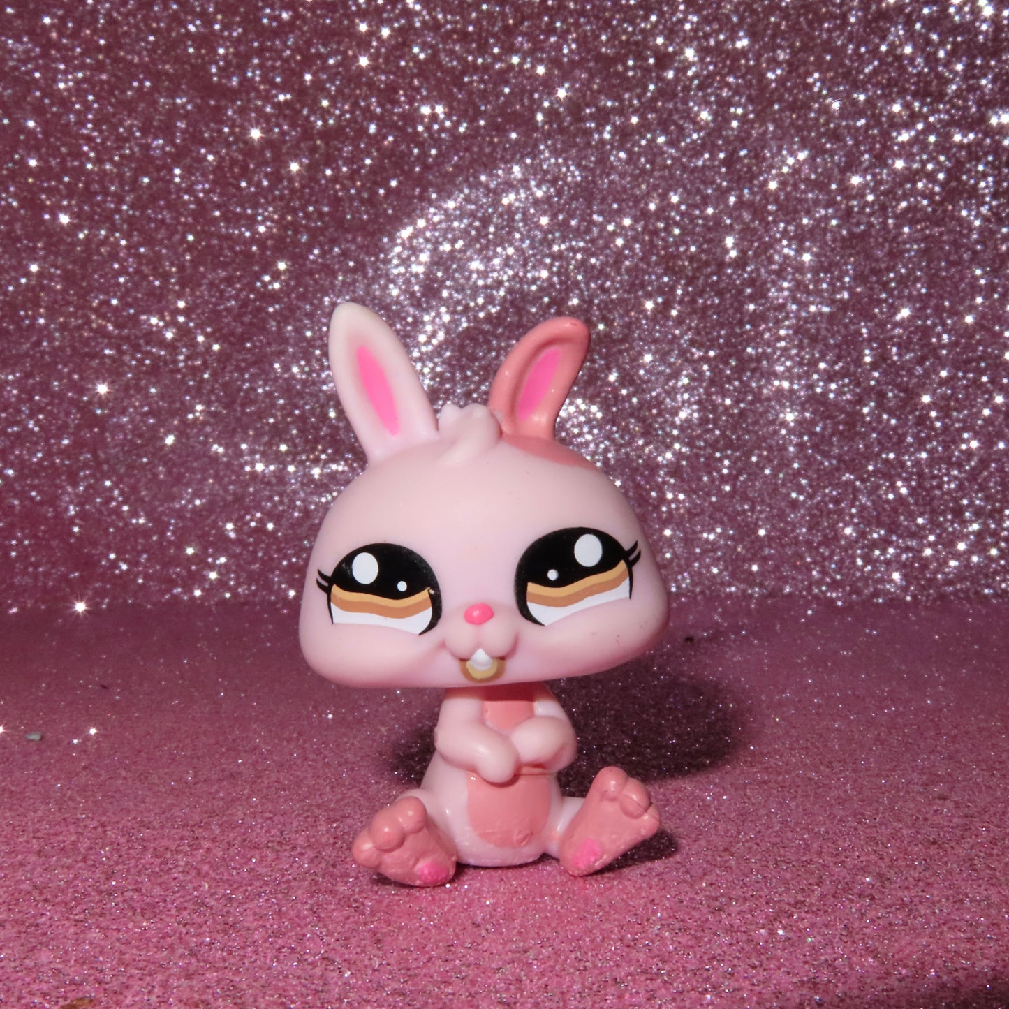 AUTHENTIC LPS RABBIT