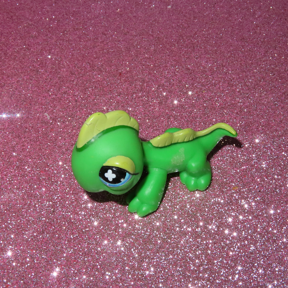 AUTHENTIC LPS IGUANA