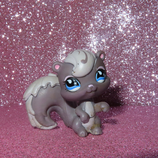 AUTHENTIC LPS SQUIRREL