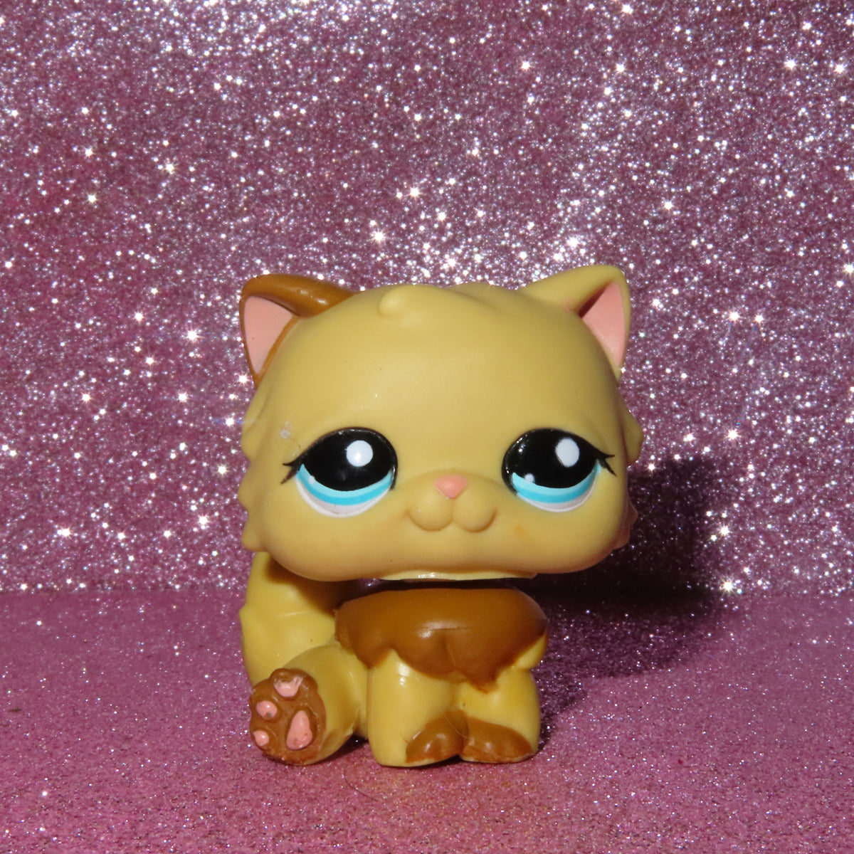 AUTHENTIC LPS PERSIAN CAT