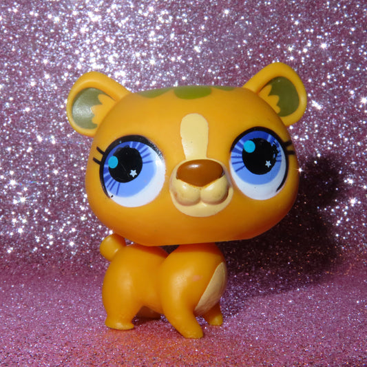 AUTHENTIC LPS G4 BEAR