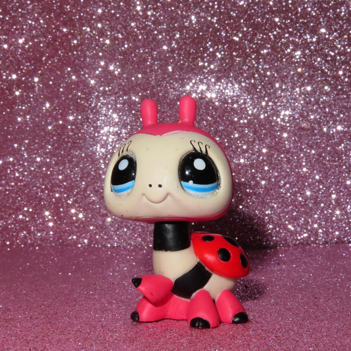 AUTHENTIC LPS LADYBUG