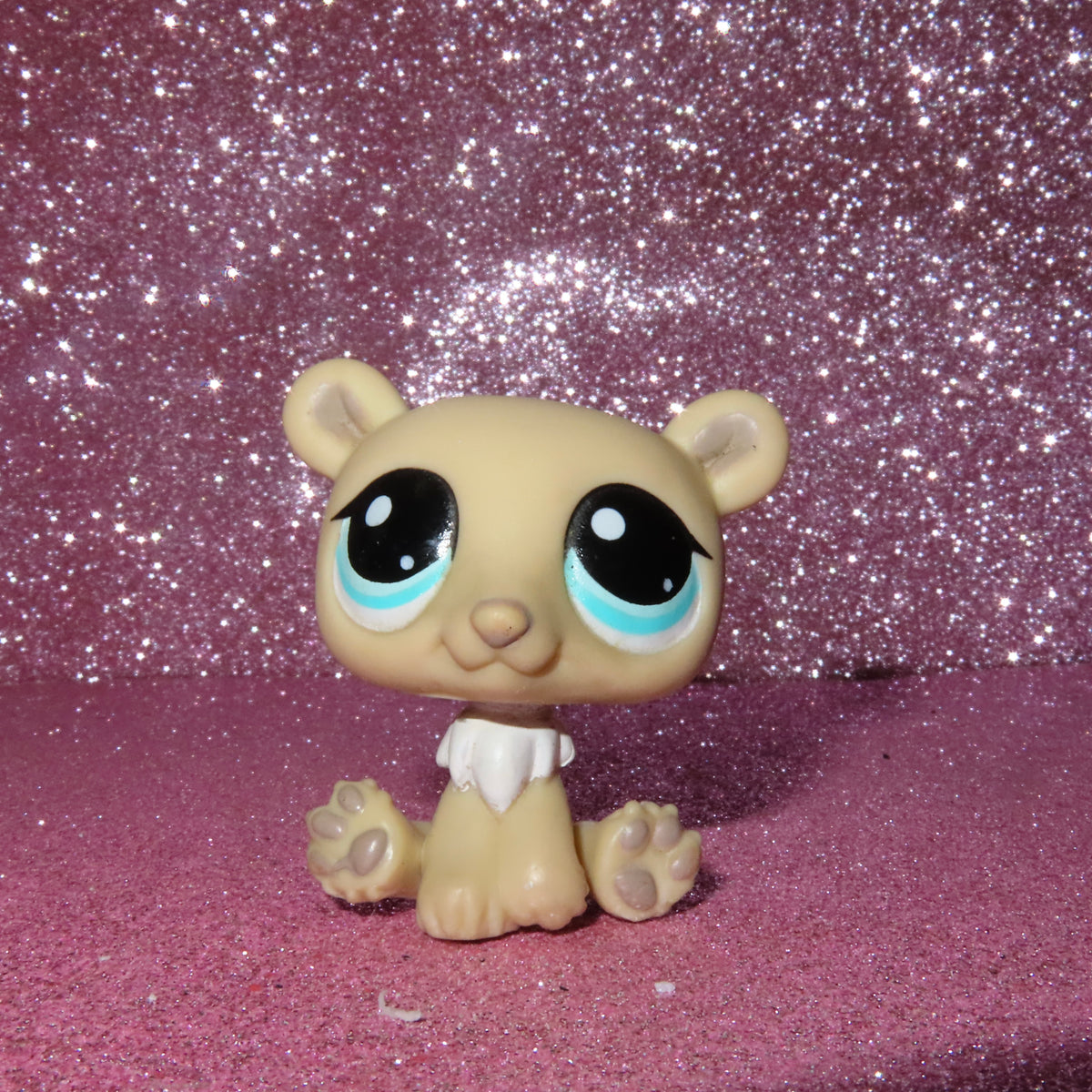 AUTHENTIC LPS POLAR BEAR