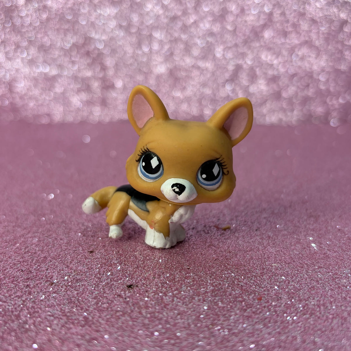 AUTHENTIC LPS CORGI