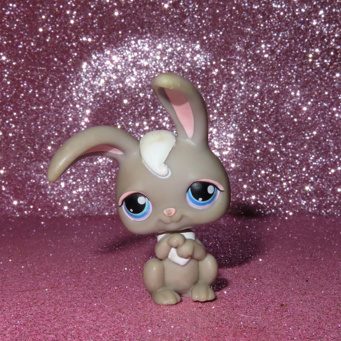AUTHENTIC LPS RABBIT