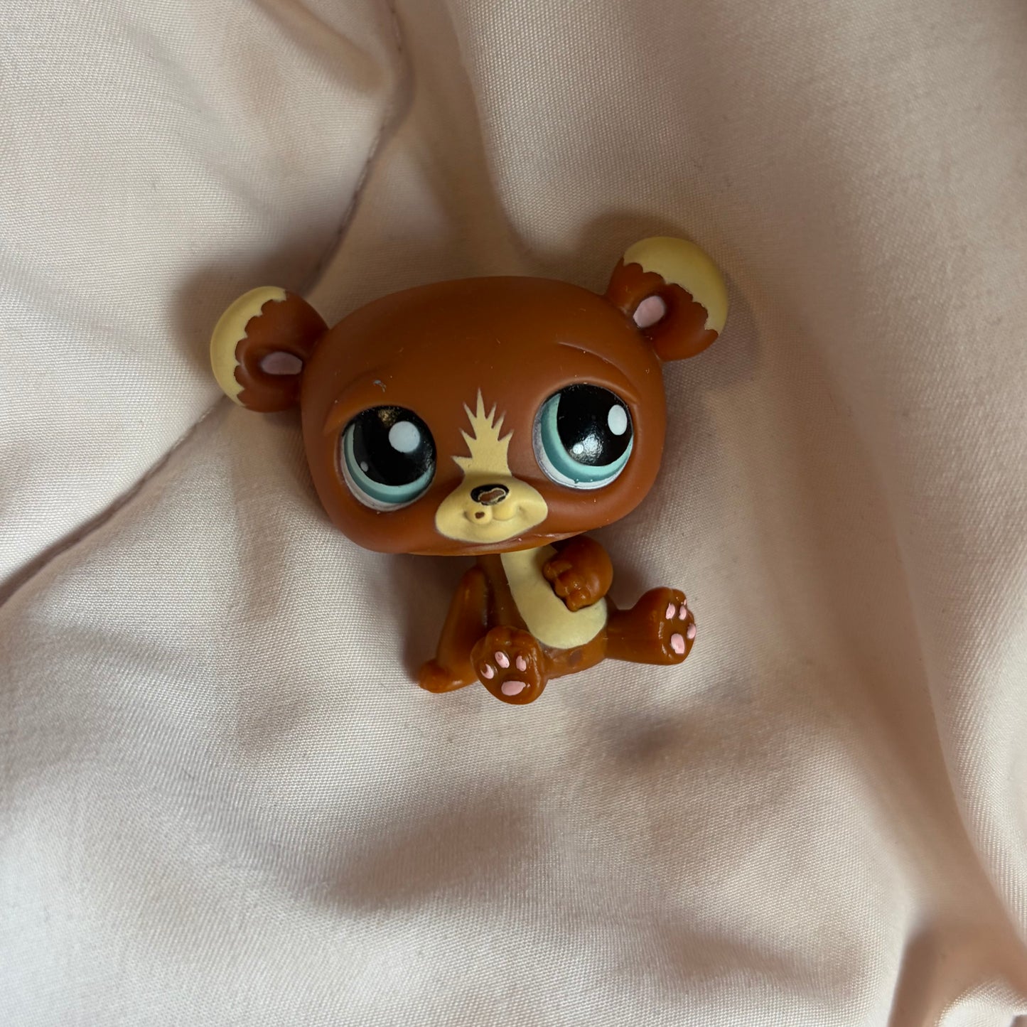 AUTHENTIC LPS BEAR