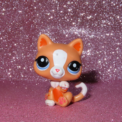 AUTHENTIC LPS PAW UP CAT