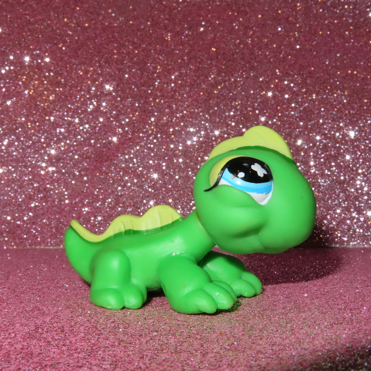 AUTHENTIC LPS IGUANA