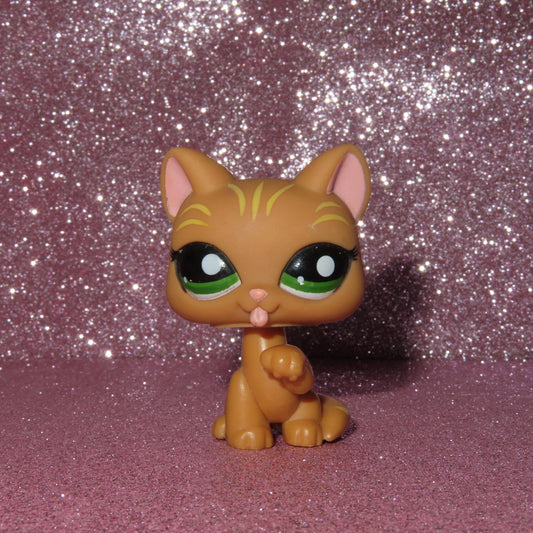 AUTHENTIC LPS BLEMISHED PAW UP CAT