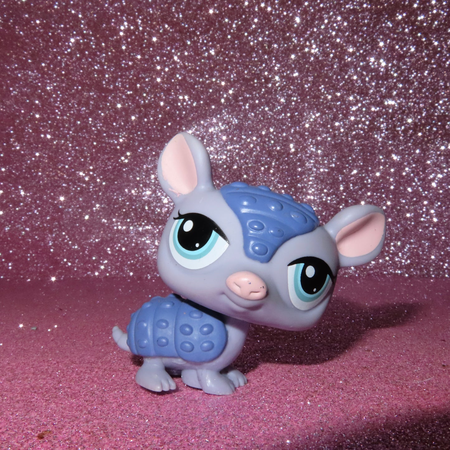 AUTHENTIC LPS ARMADILLO