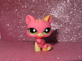 AUTHENTIC LPS PAW UP CAT
