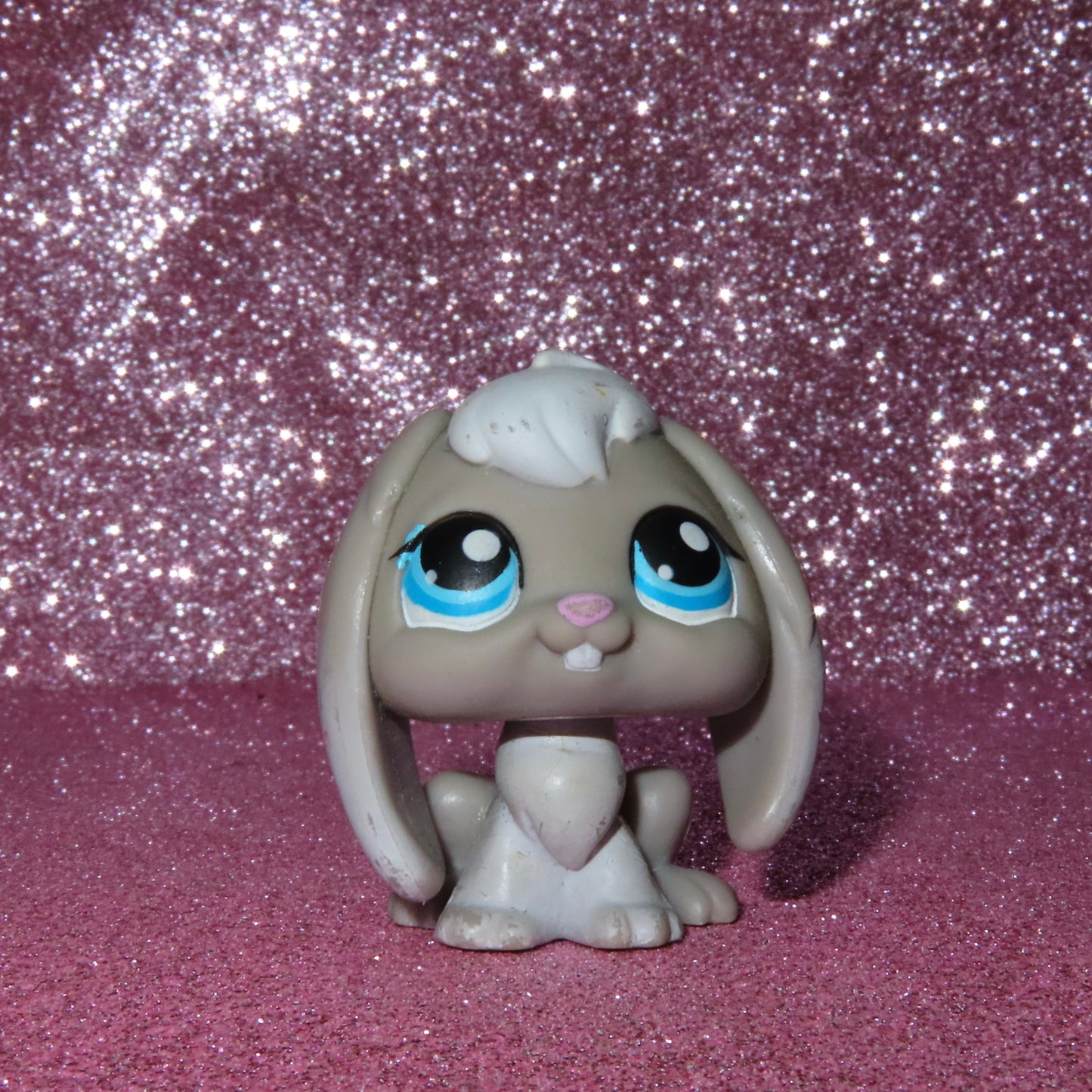AUTHENTIC LPS RABBIT